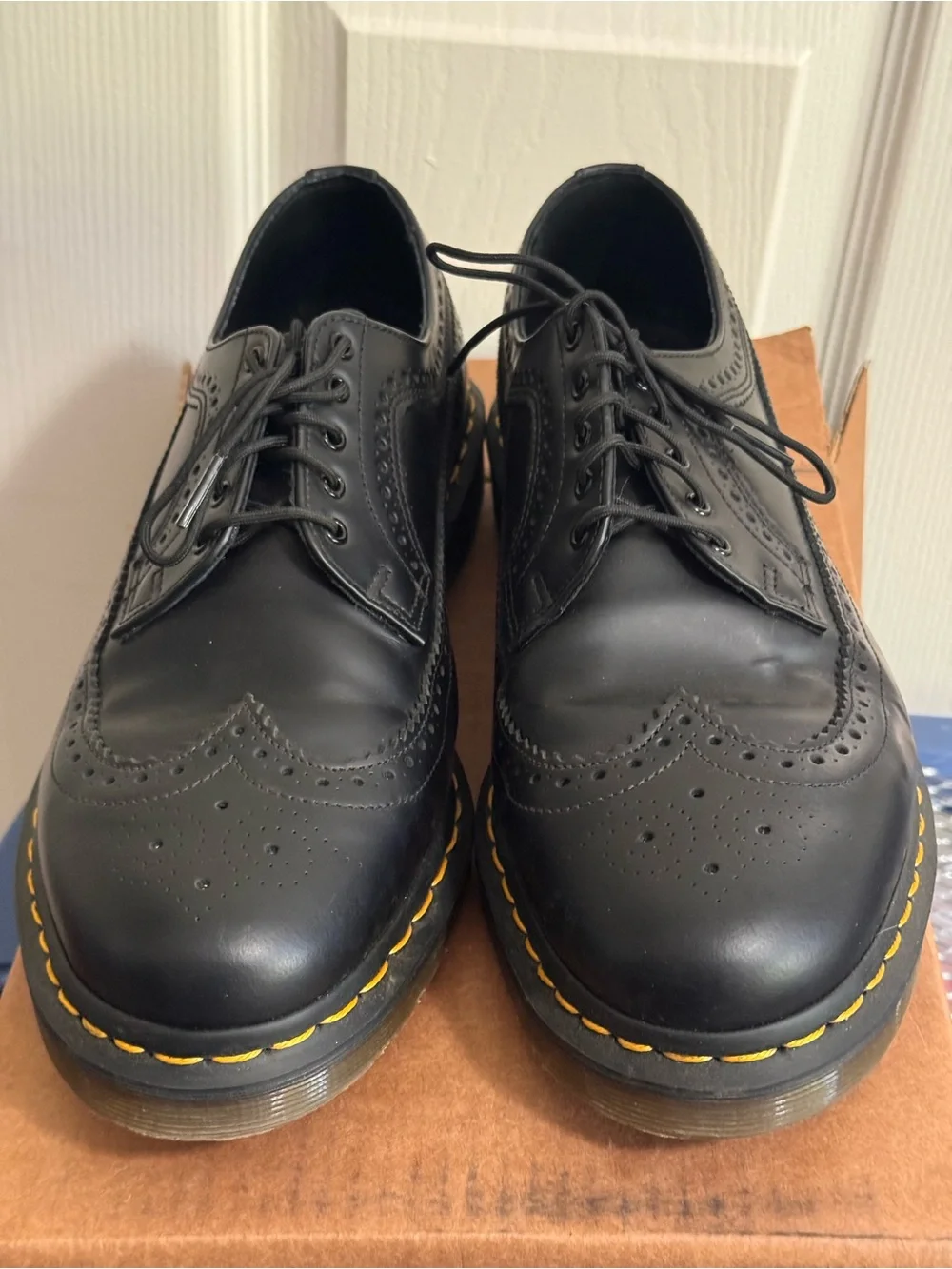 Yellow Stitch Smooth Leather Brogue Shoes